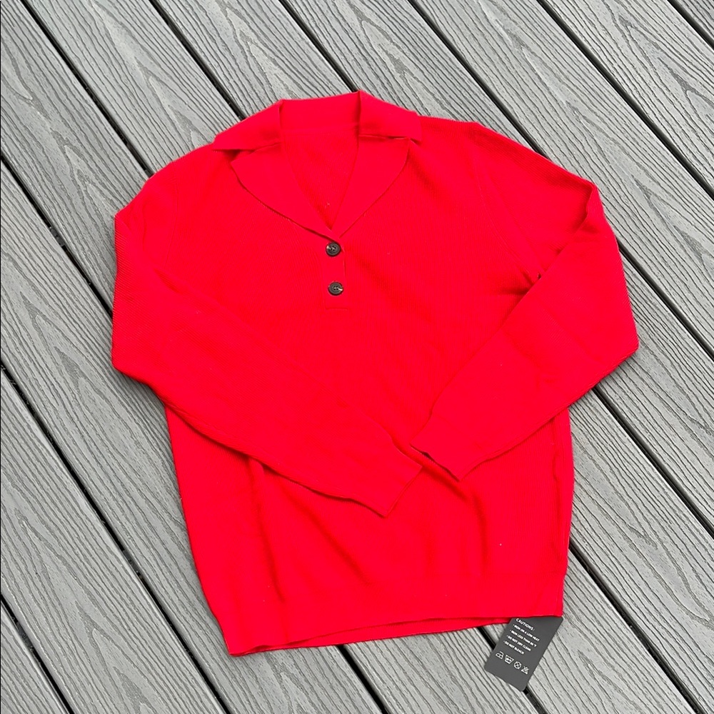 ❄️ Bright Red V-Neck Sweater